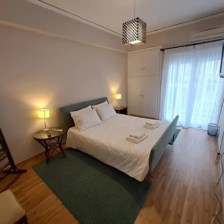 Patras Stay Apartment *